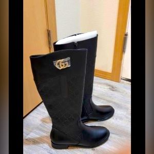 Gucci boots .. awesome used condition